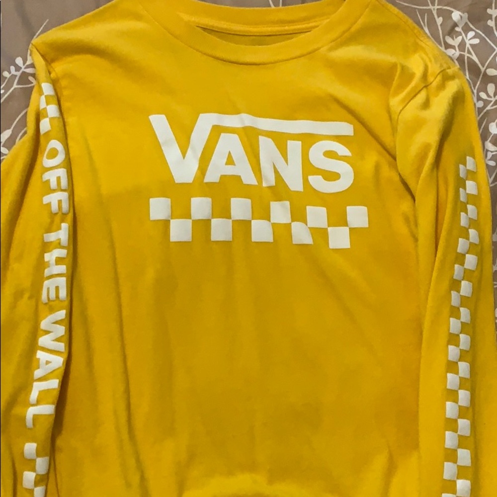 Yellow long sleeve Vans crop top!